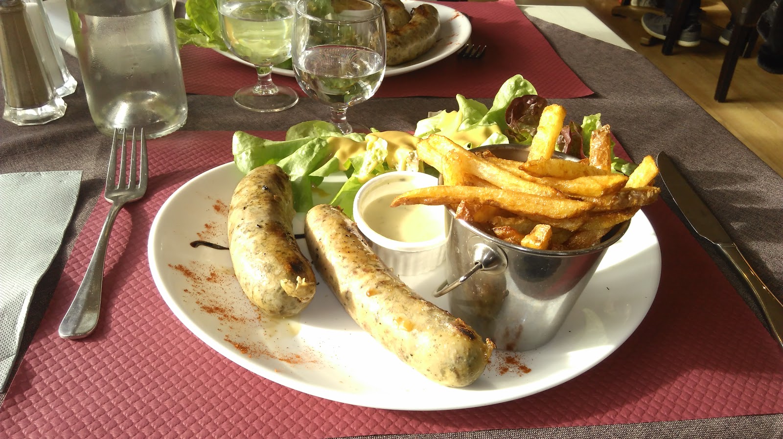 LE GRAND CAFÉ