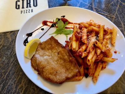 Giro Pizza