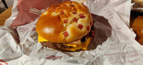 Burger King Lille Villeneuve d'Ascq V2 — photo 1