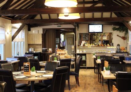 LOGIS HOTEL RESTAURANT DES ACACIAS