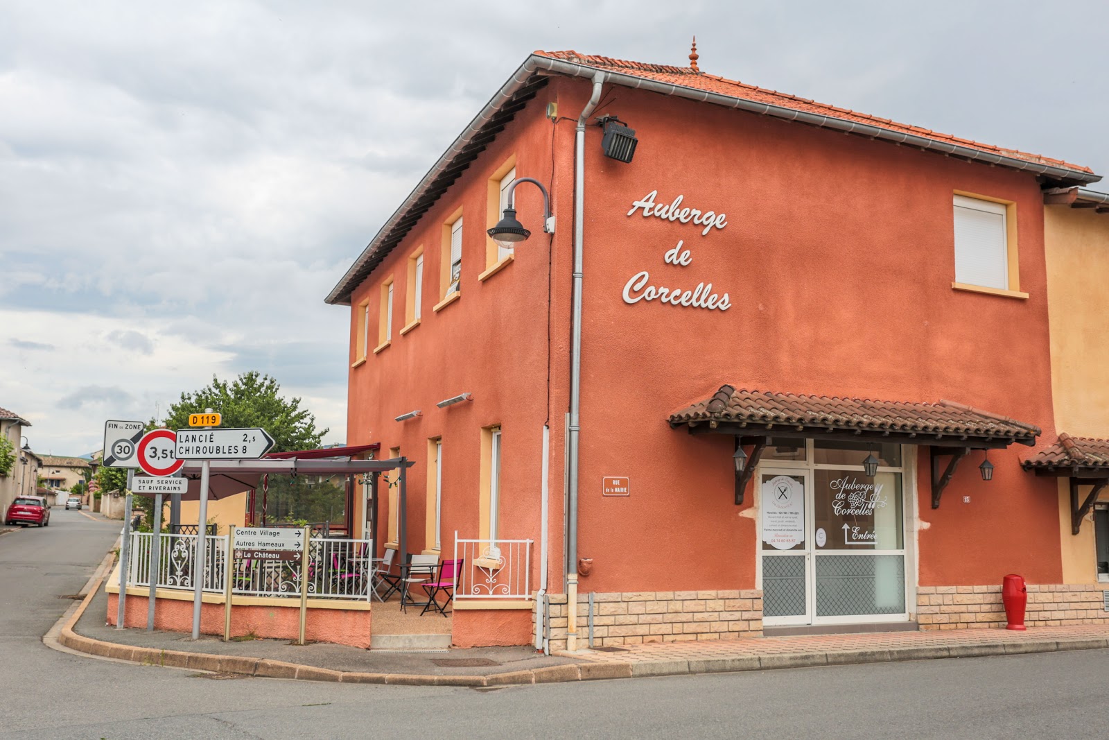 Auberge de Corcelles — photo 2