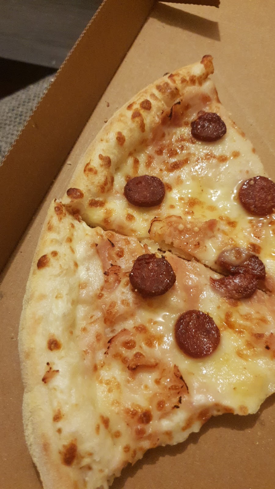 5PIZZ.com Pizza a 5 Euro a Domicile Pizza Paris 18 — photo 3