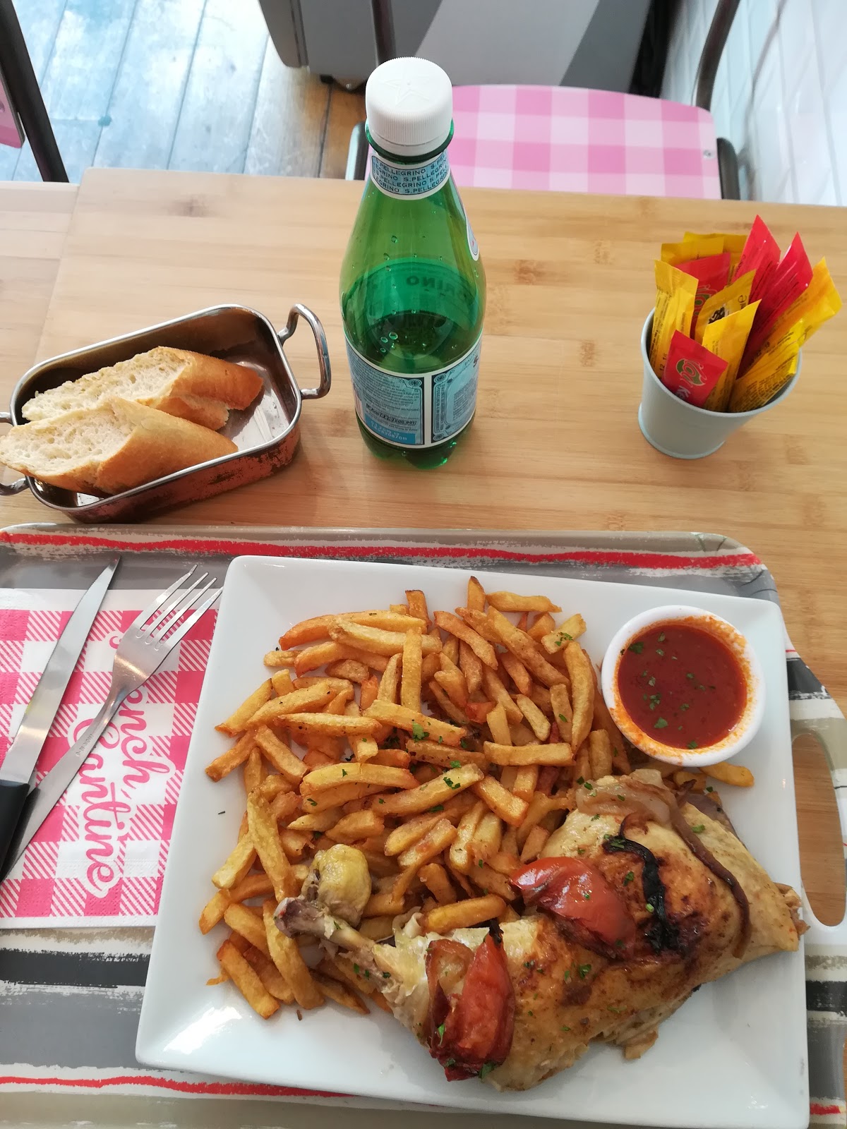 Paris French Cantine