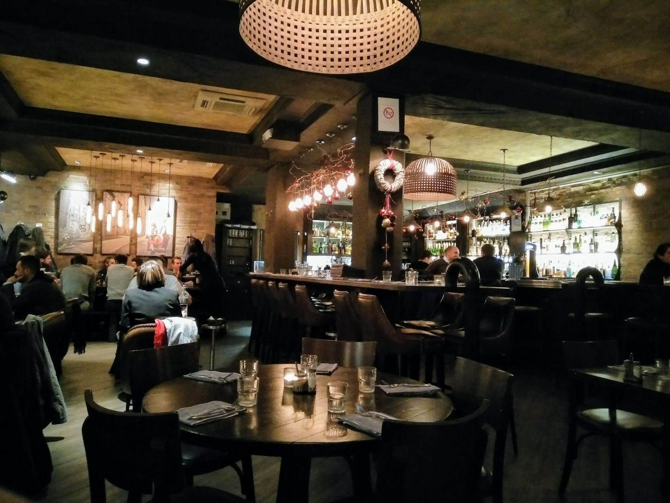 Blend bistro pub