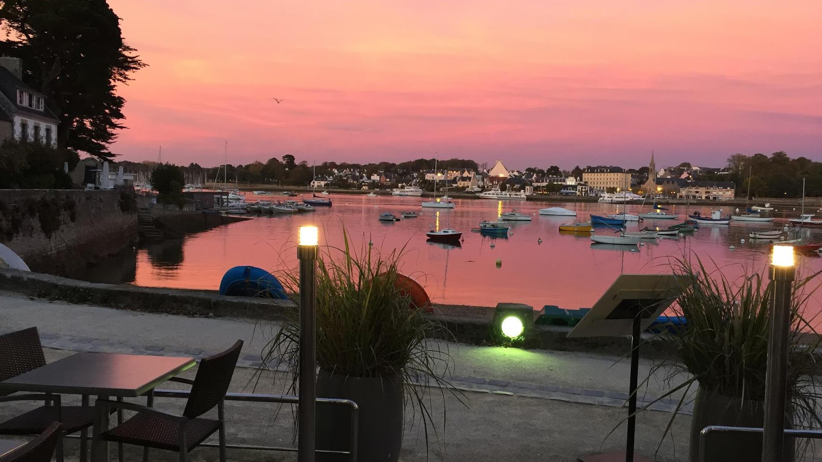 Le cafe du port
