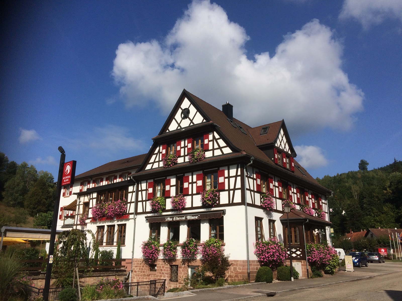 Au Cheval Blanc