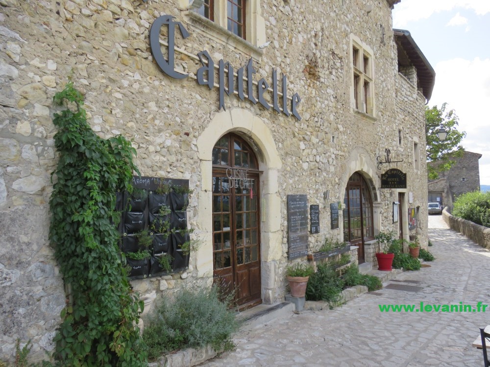 La Capitelle — photo 2