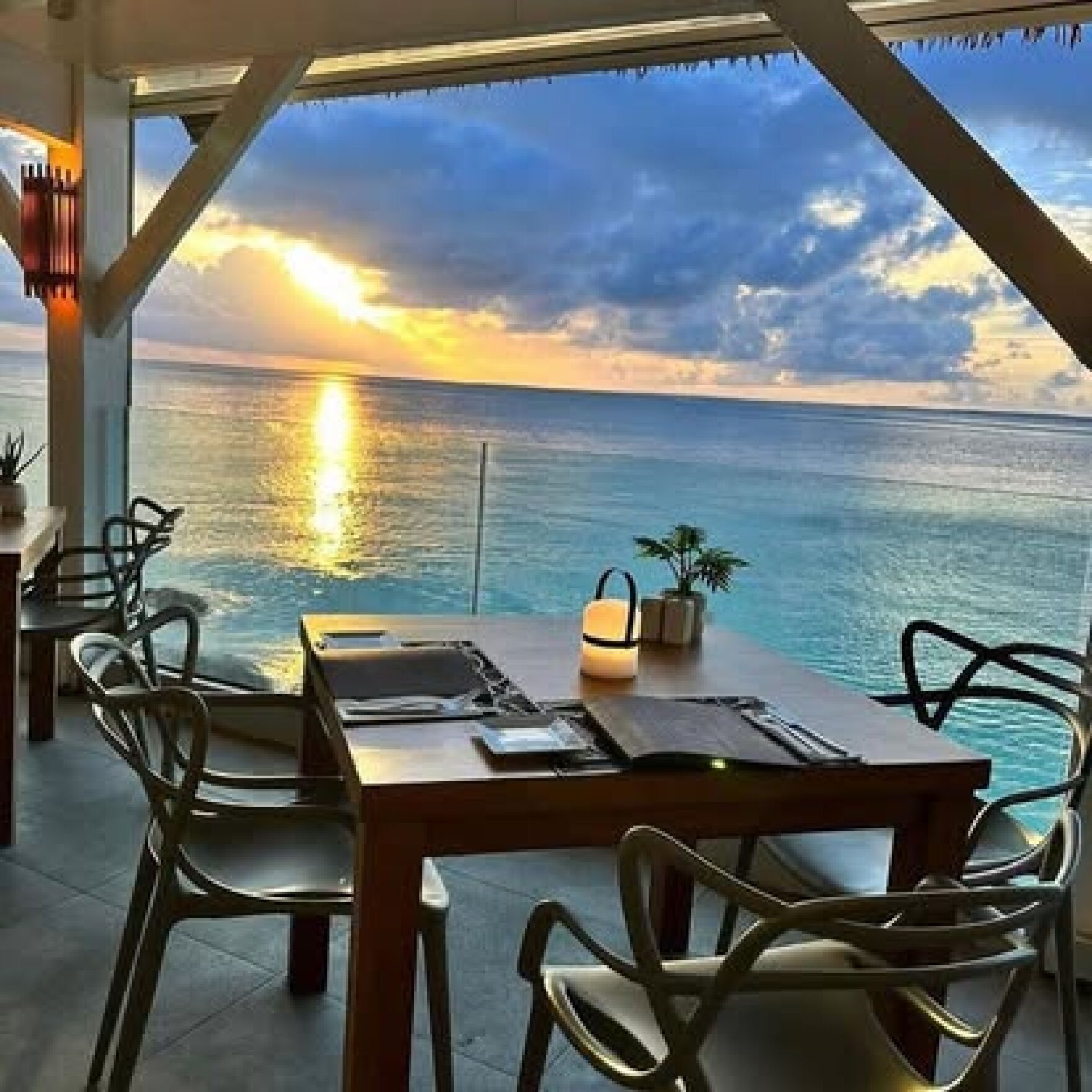 Sunset Cafe