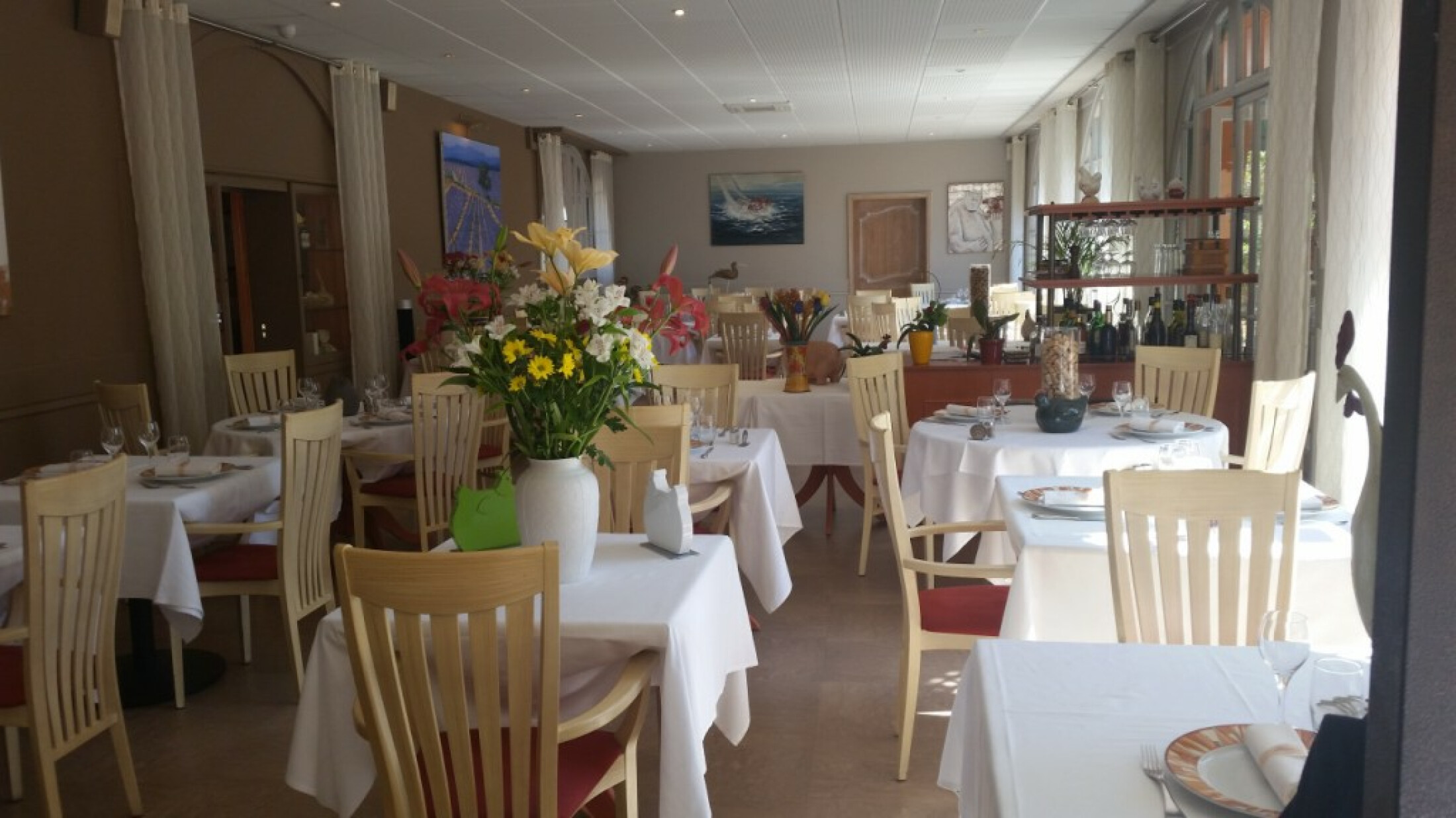 Les Mûriers Restaurant - Le Bistrot brasserie (Hôtel le Provençal)
