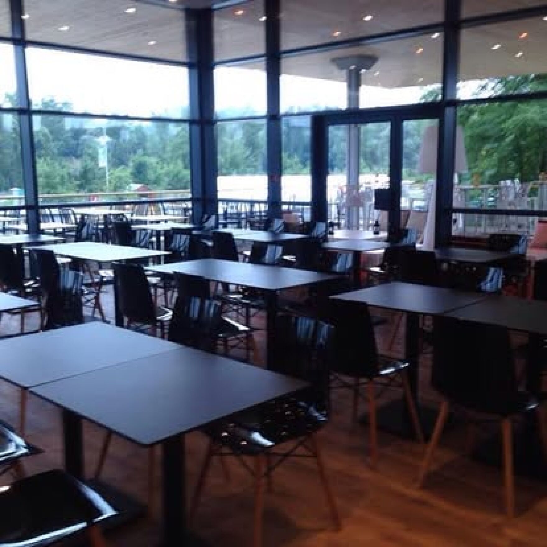 L'Aygo le restaurant sur L'eau