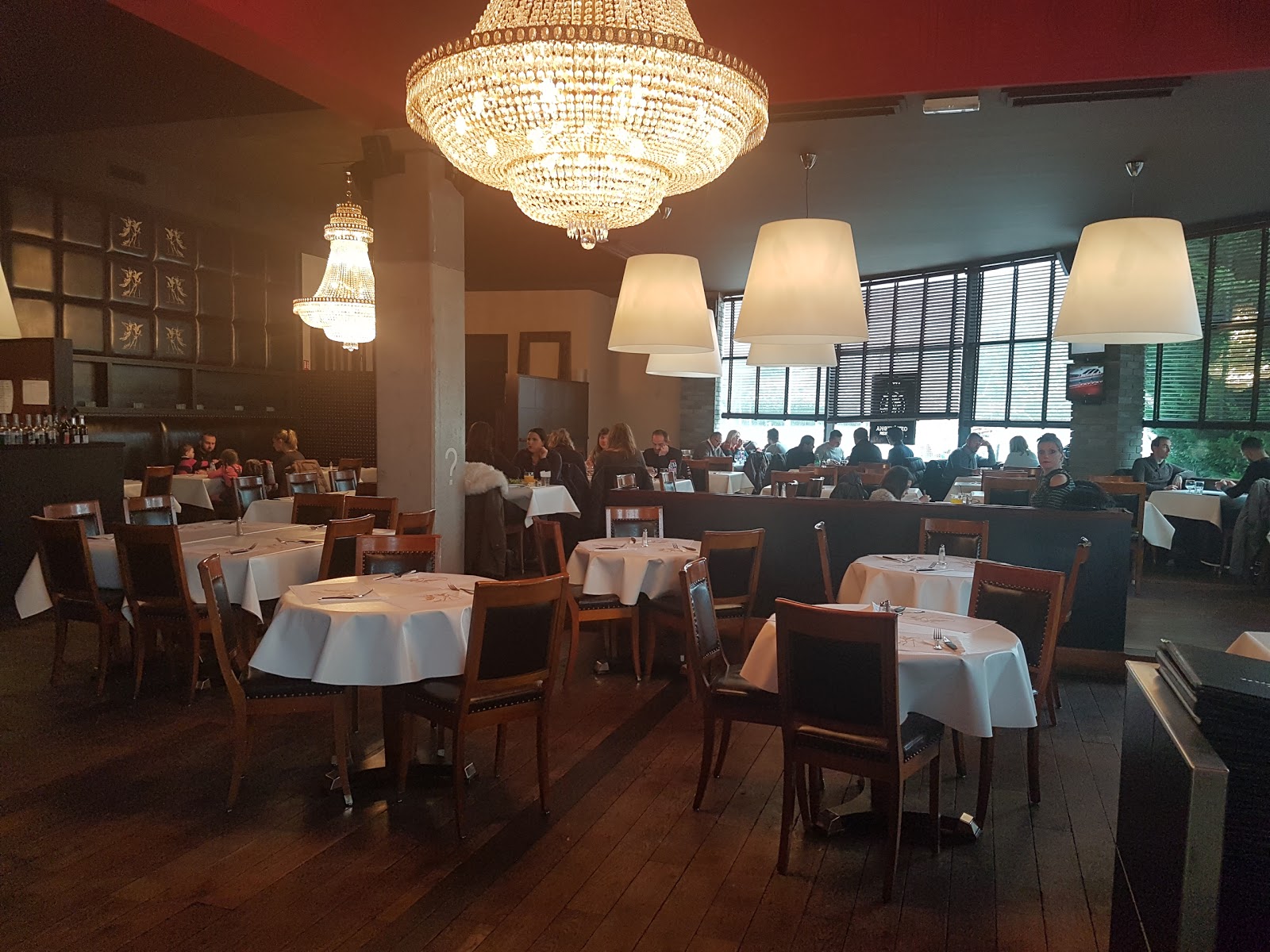 Angeluzzo Restaurant — photo 1