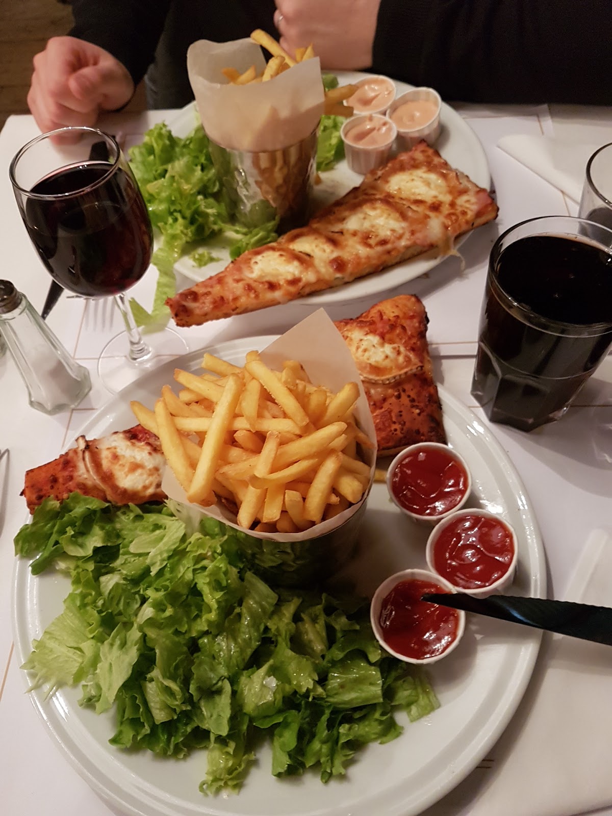 Angeluzzo Restaurant — photo 2