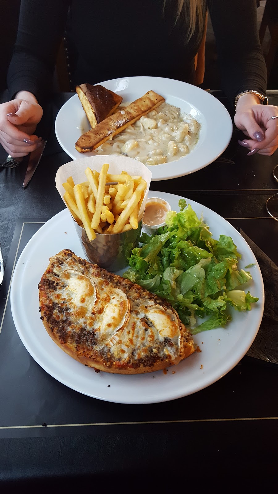 Angeluzzo Restaurant — photo 3