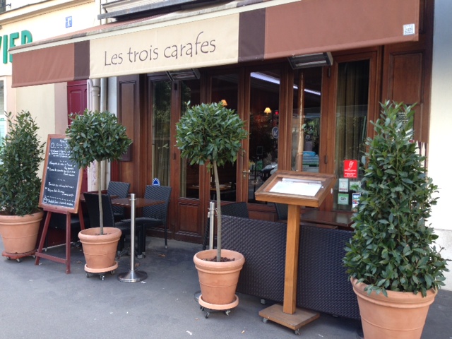 Les Trois Carafes