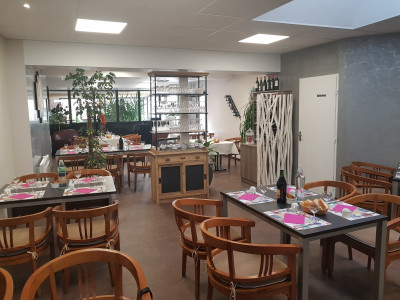 Le Café De La Place