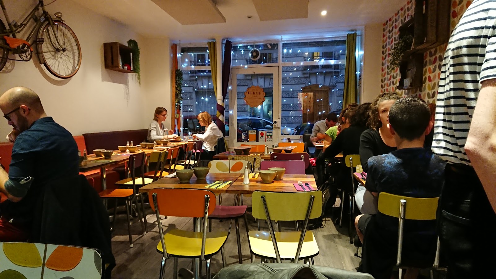 Lucette fait des crêpes — photo 1