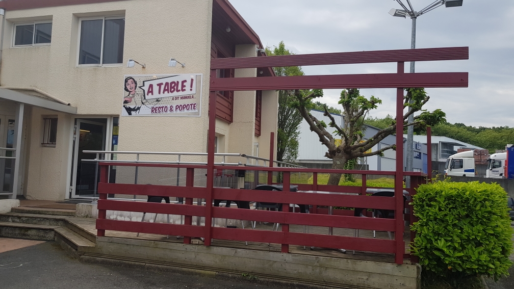 À Table