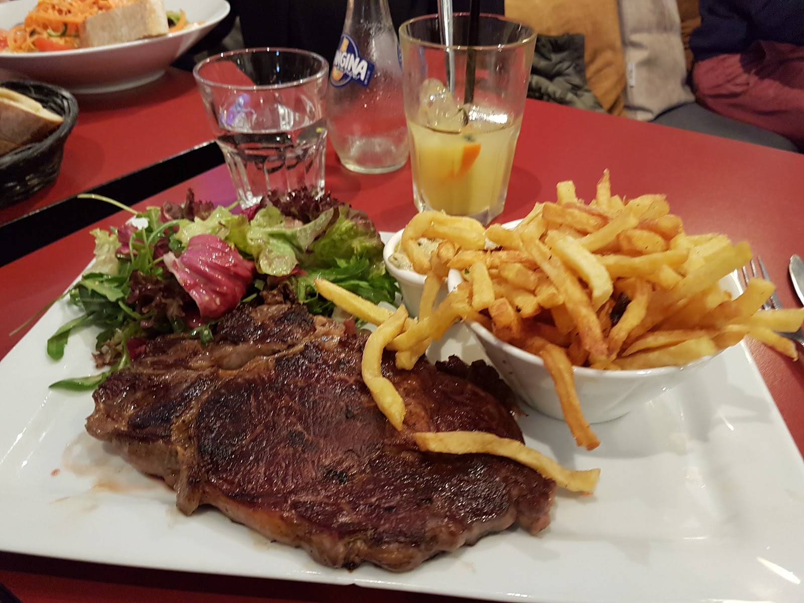 La Boétie — photo 4