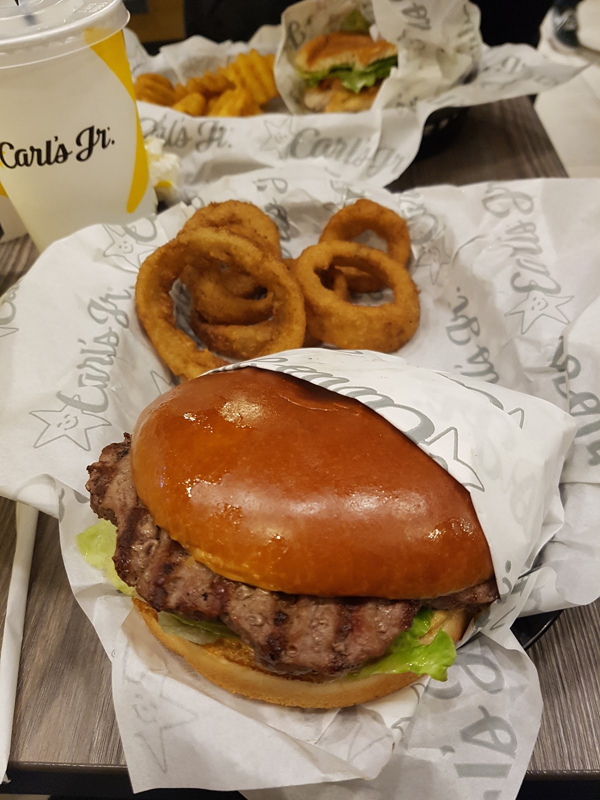 Carl's Jr. Toulon La Garde — photo 2