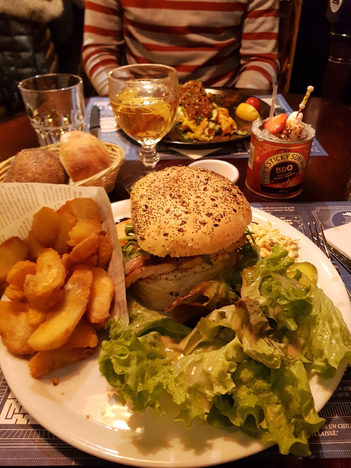 Le Golden Pub