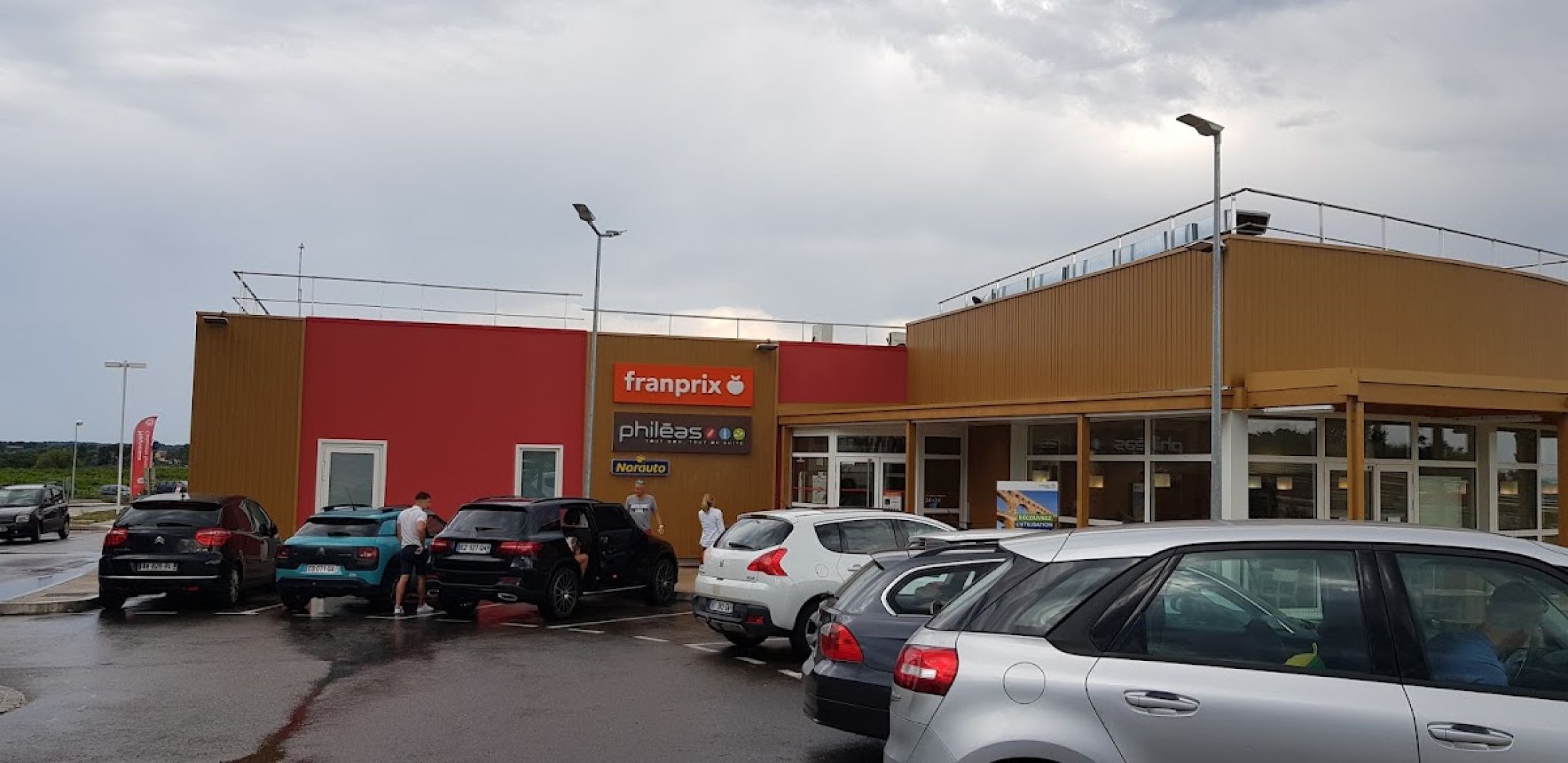 Aire de Tavel sud - LEO Resto & LEO Bistro