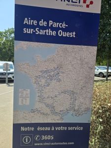 Aire de Parcé-sur-Sarthe est - LEO Bistro