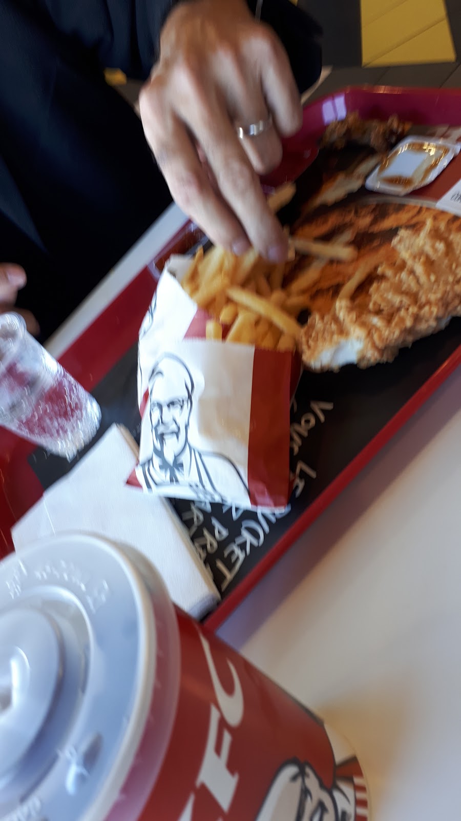 KFC Drive Marseille Plan de Campagne