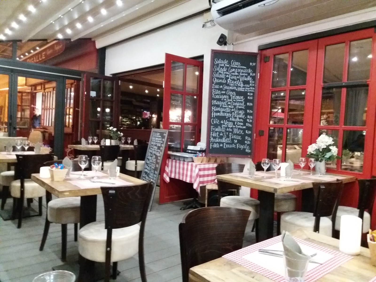 Le Pigalle — photo 1