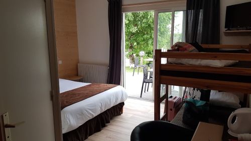 Logis Hôtel-Restaurant les Charmilles — photo 2