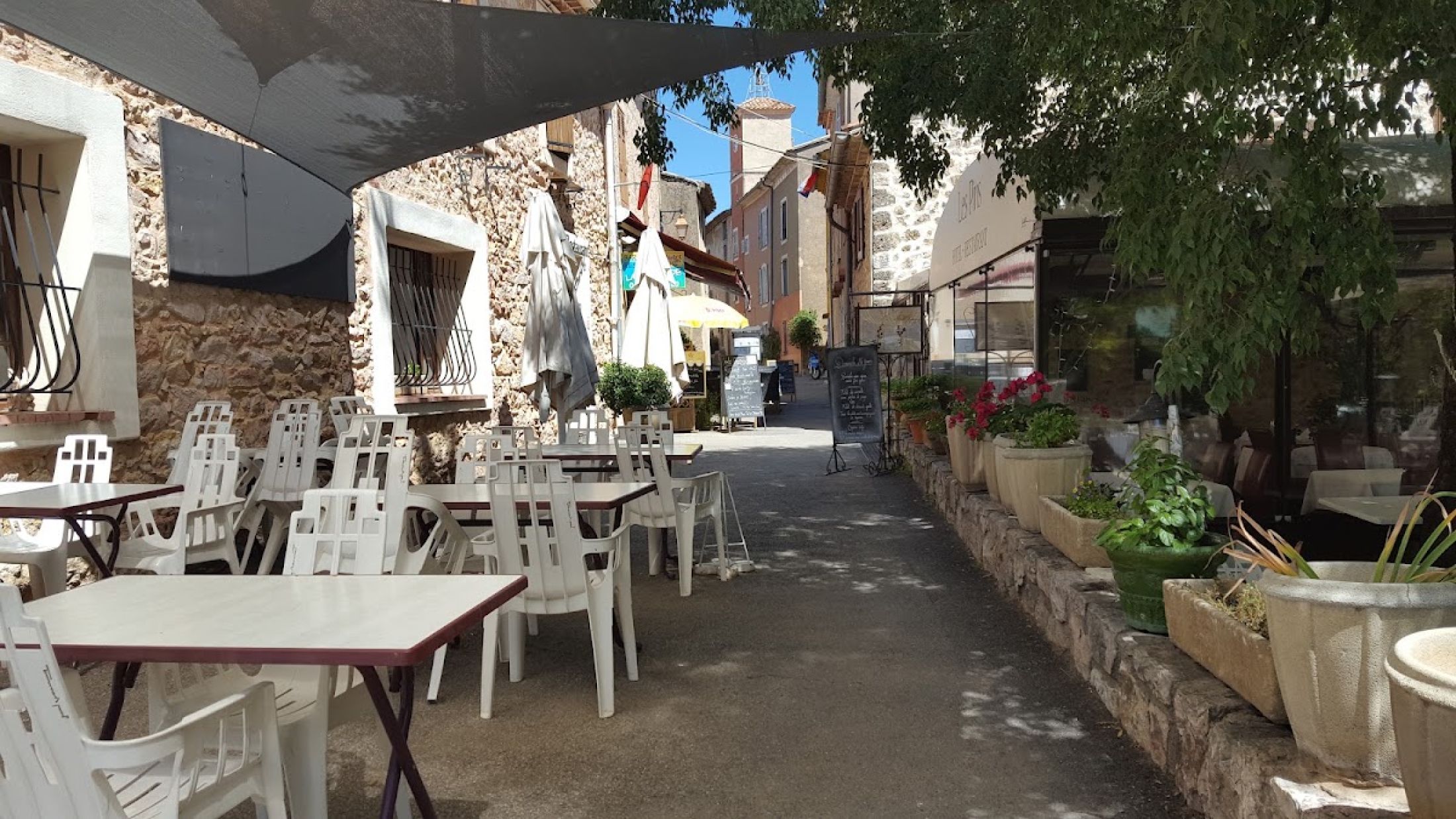 Hotel Restaurant Les Pins