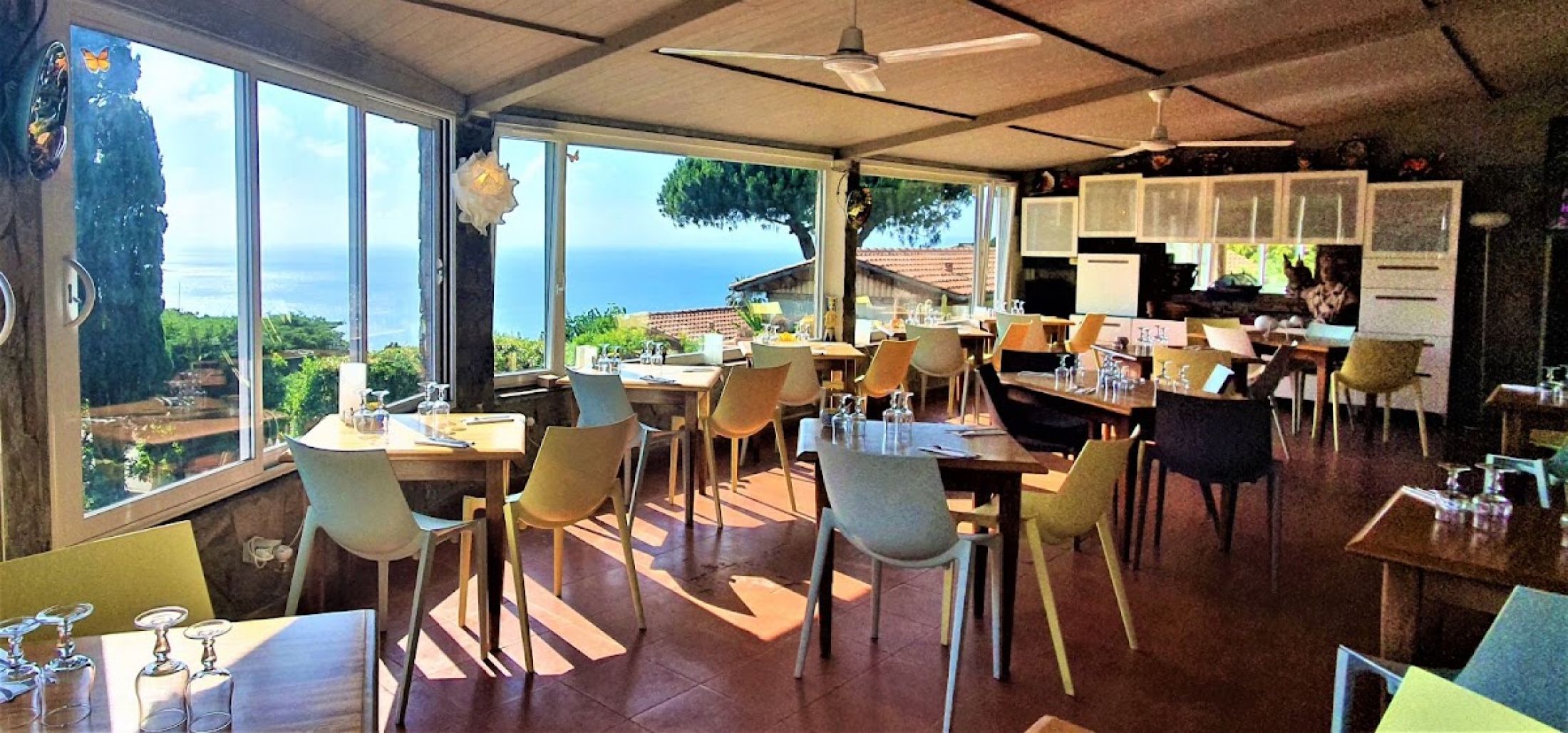 La Fourmi Restaurant