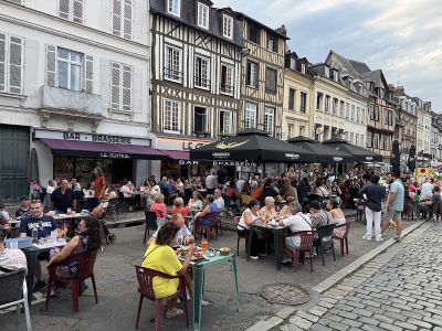 Le Central