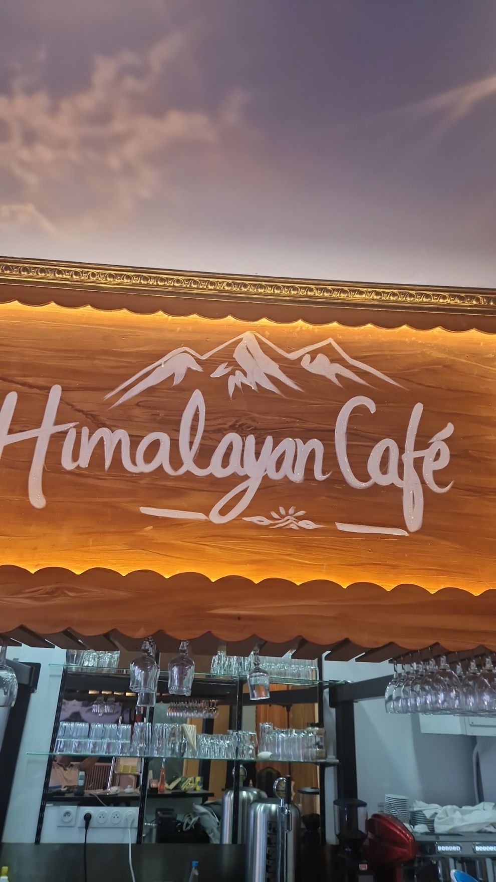 Himalayan café