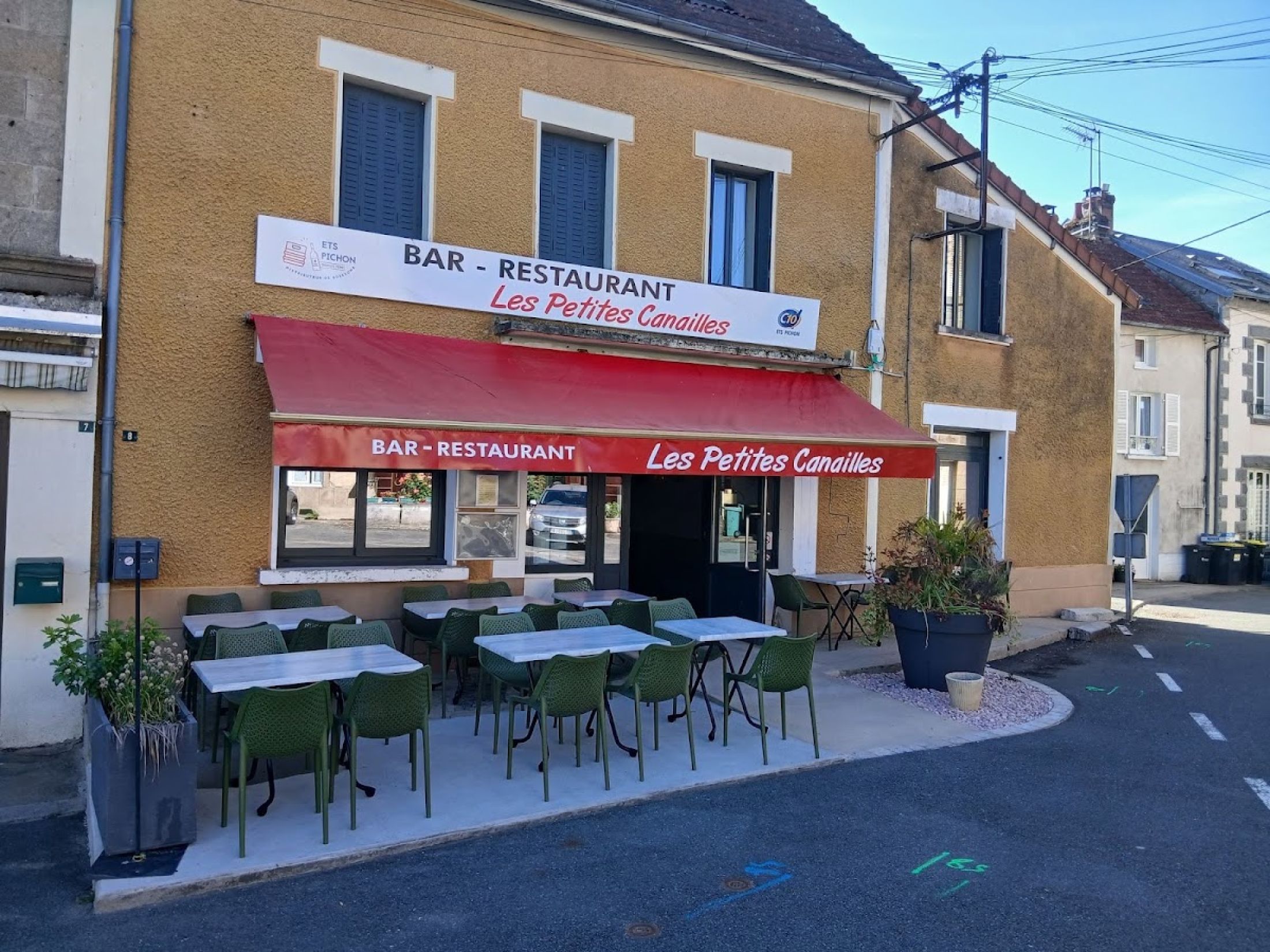 Les Petites Canailles