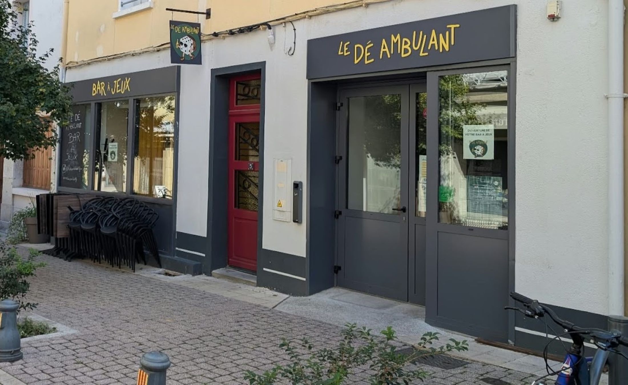 Le Dé Ambulant - Bar à jeux