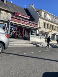 Café De La Poste