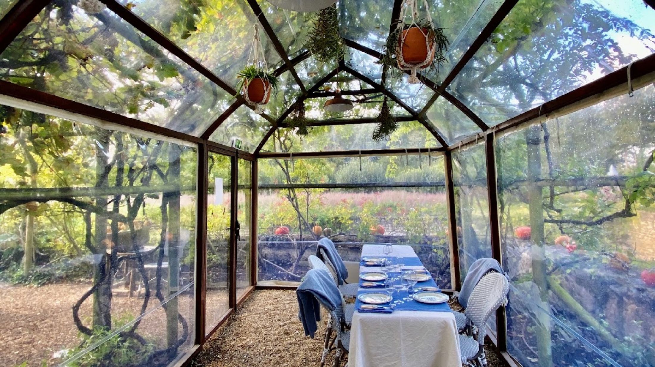 Restaurant "Jardin Secret" du Château du Rivau