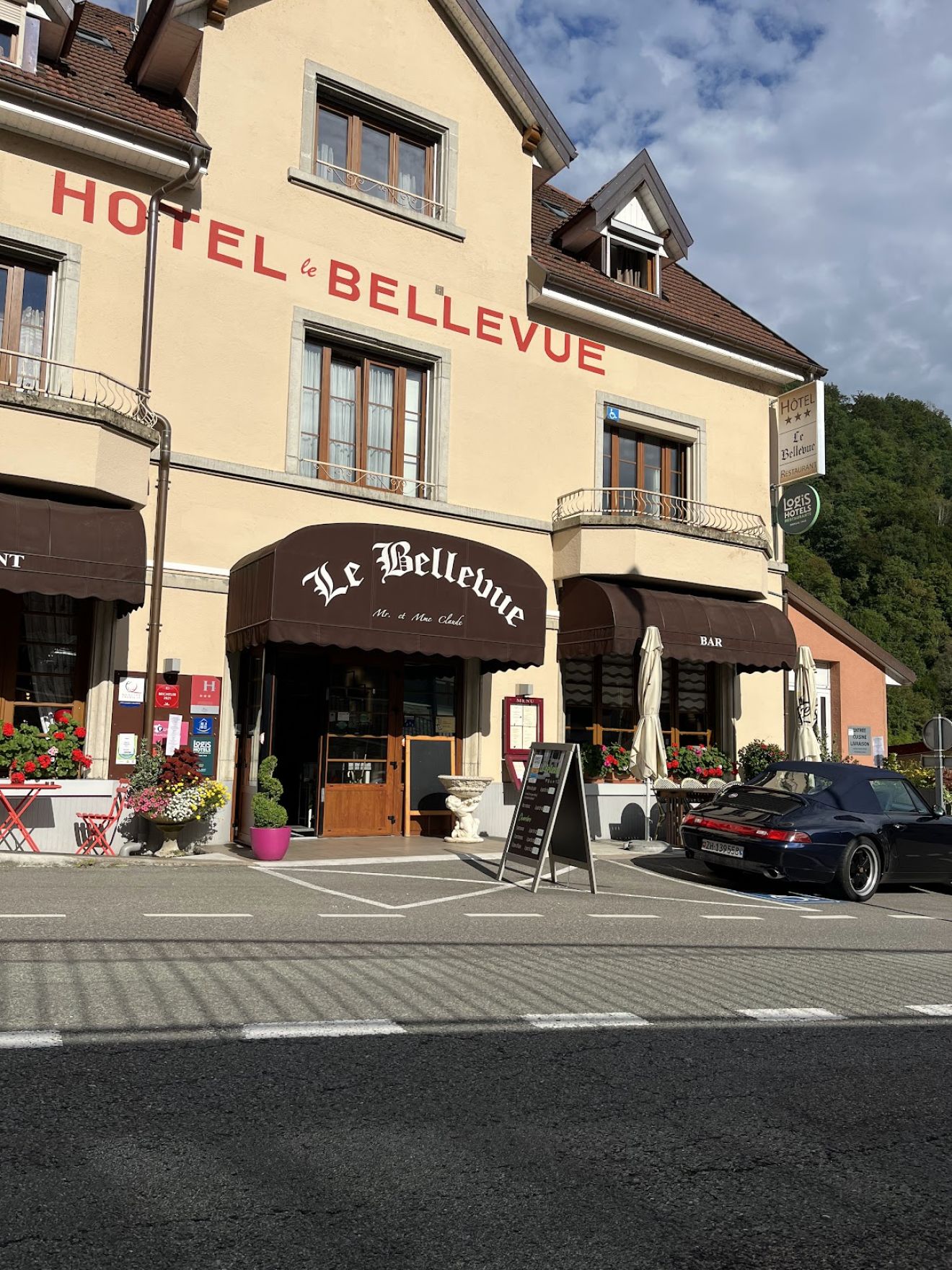 Restaurant @ Logis Hôtel le Bellevue
