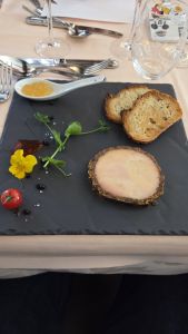 Restaurant @ Logis Hôtel le Bellevue — photo 3