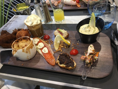 Aux Halles de la Mer — photo 10