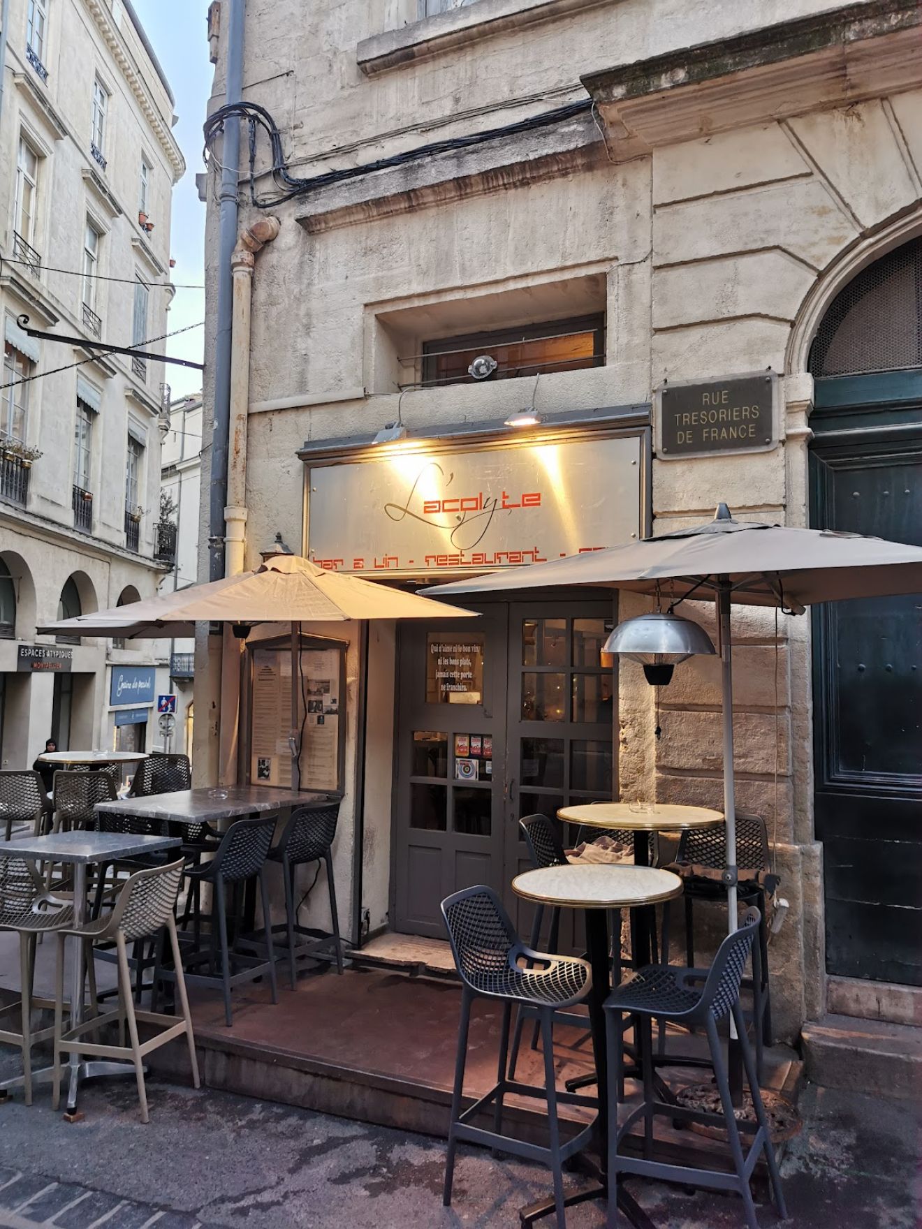 L'Acolyte
