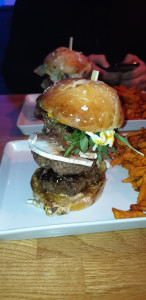 Pixies Bar & Burger — photo 8