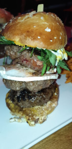 Pixies Bar & Burger — photo 9