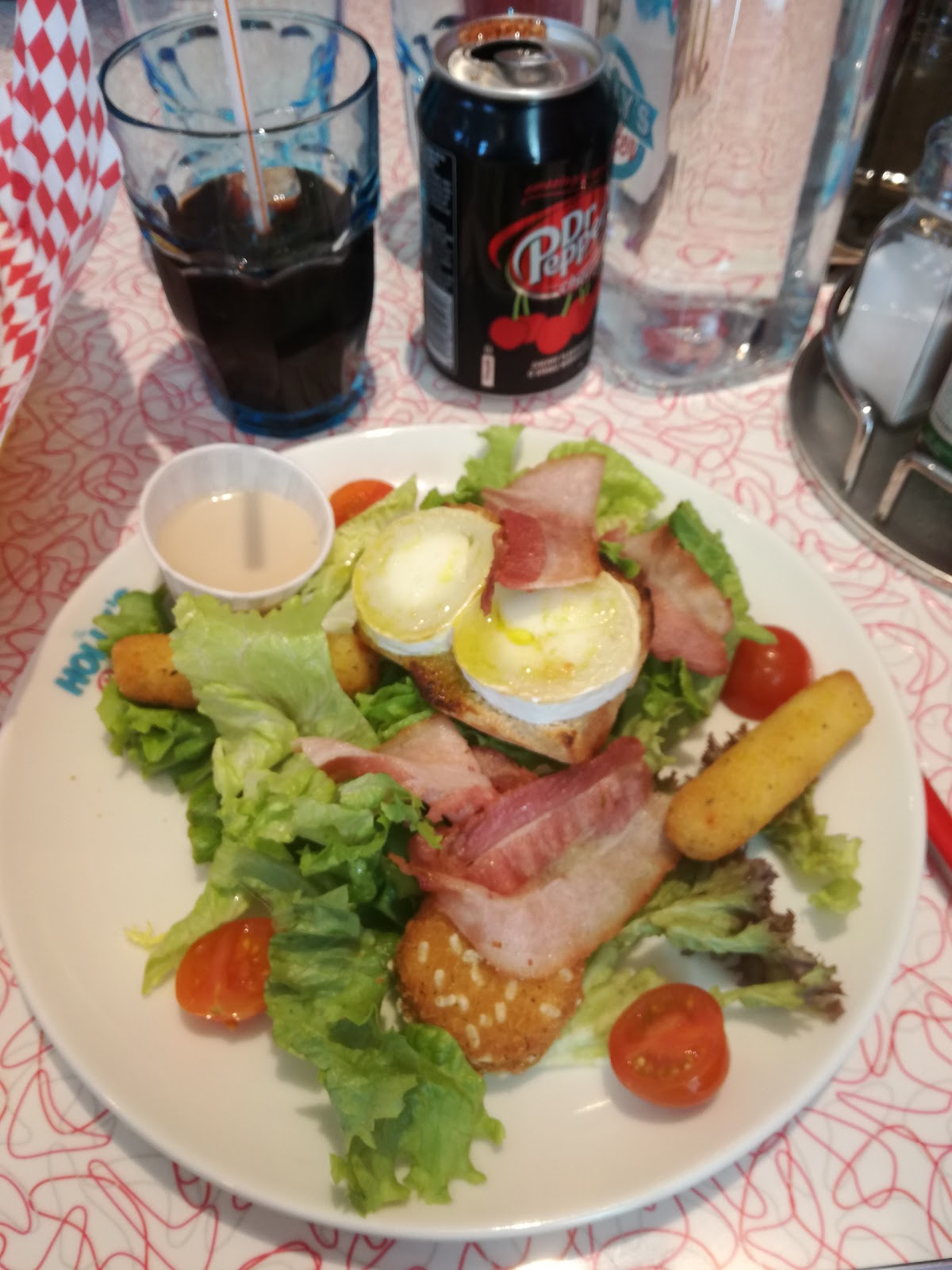 Holly's Diner Poitiers — photo 1