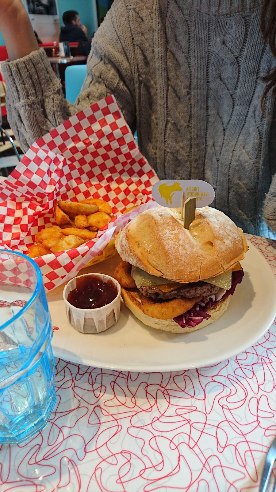 Holly's Diner Poitiers — photo 6