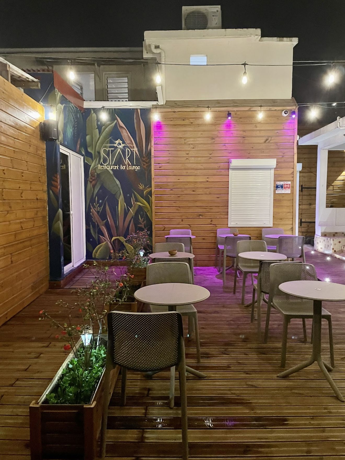 Ô Start Restaurant Bar Lounge