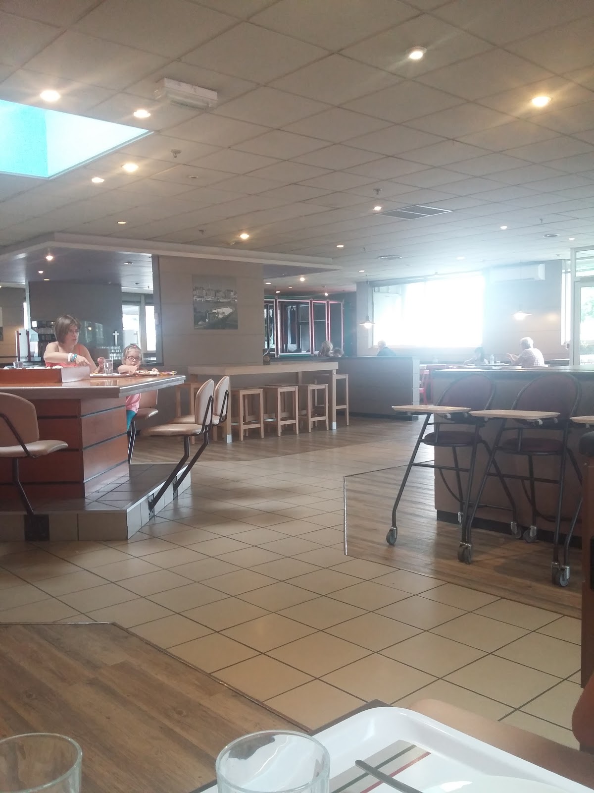A la Bonne Heure — photo 5