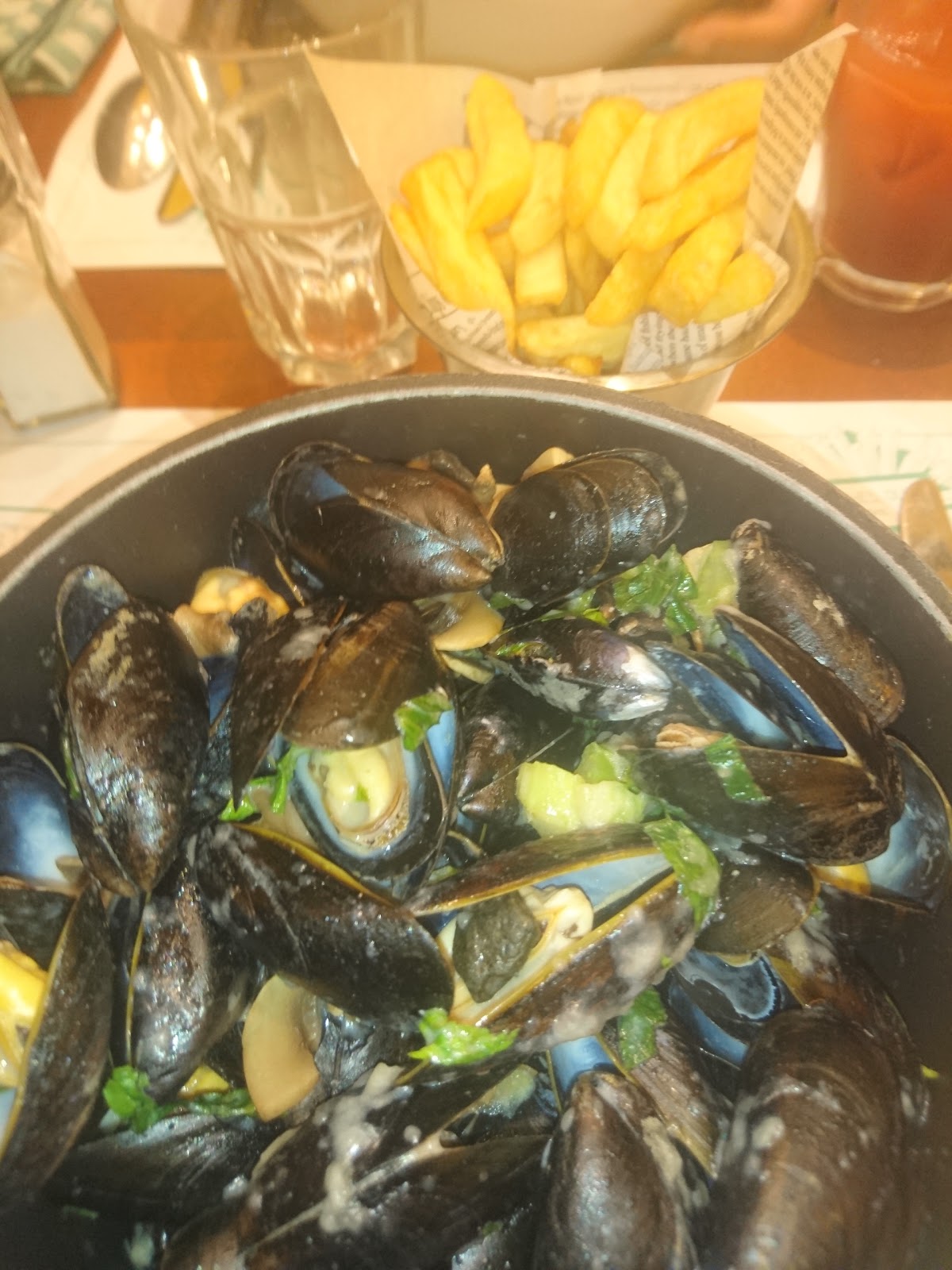 Léon de Bruxelles - Trappes — photo 9