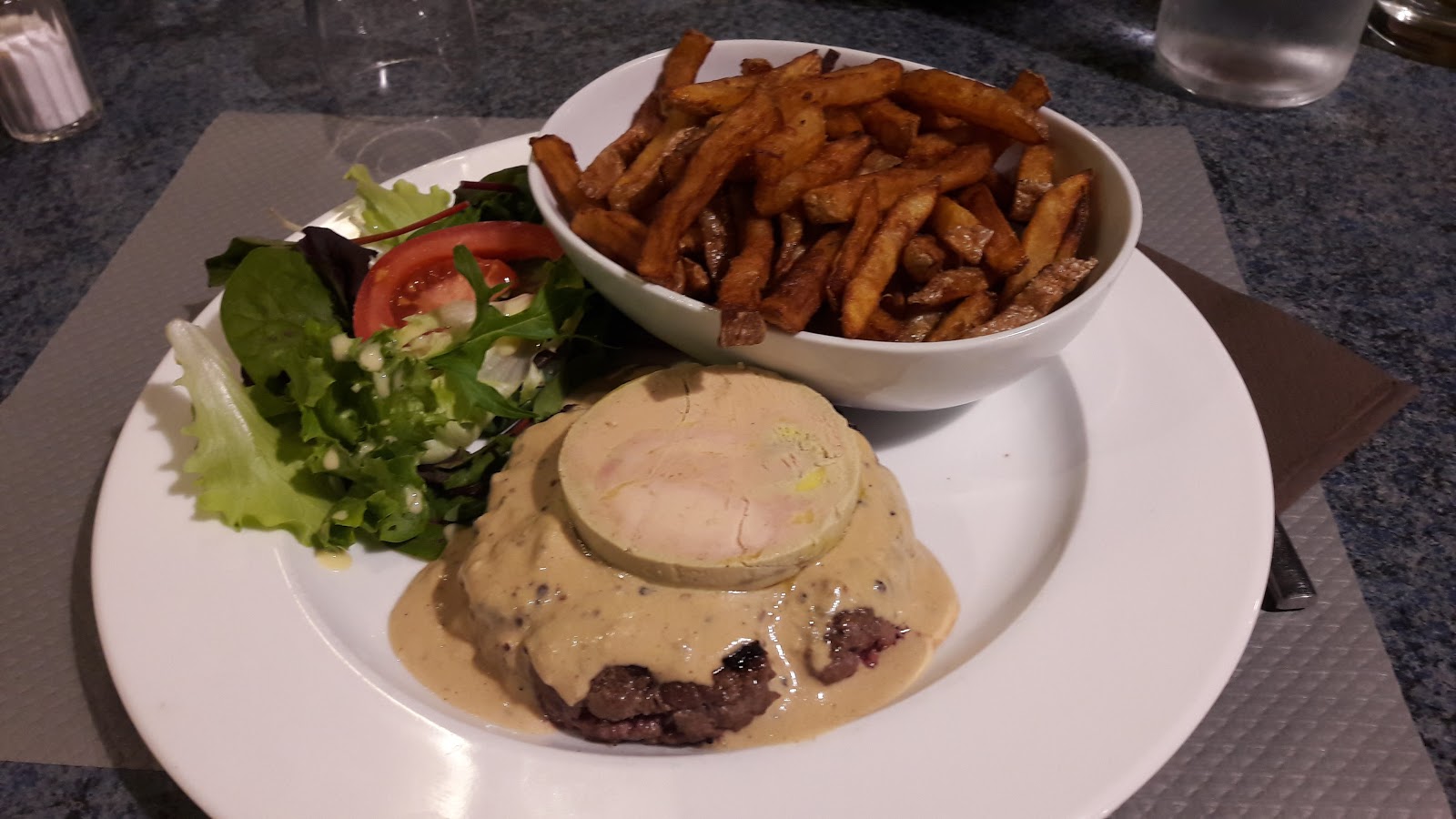 Le QG La Brasserie — photo 9