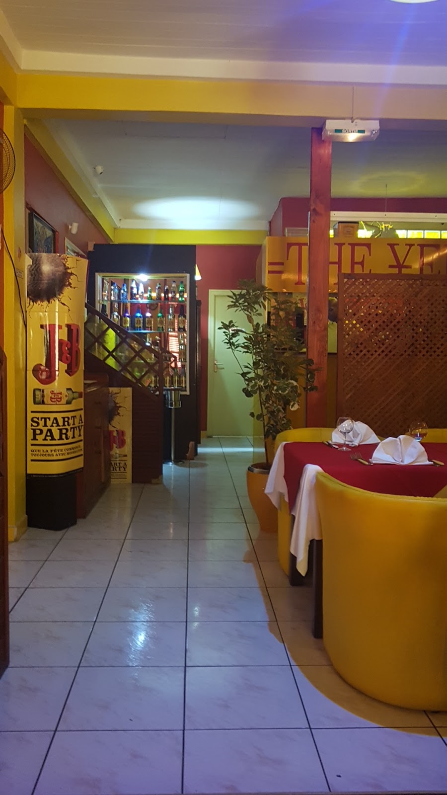 THE YELLOW  — photo 7